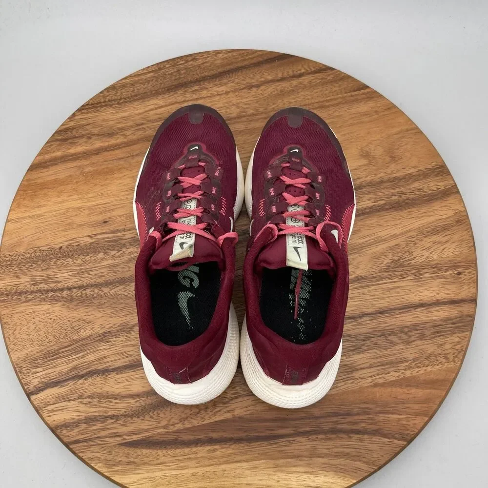 Nike React Escape Run Shoes Womens Size 7 Red Running Comfort Walking Sneakers